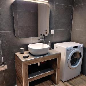 Mare Monte Luxury Apartments 4