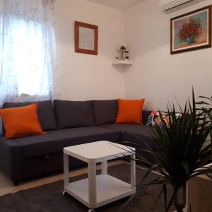 Cozy-family apartment (5-10 min from main market)