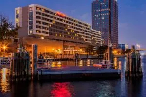 Sheraton Norfolk Waterside Hotel - Портсмут