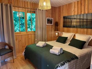 Cabane Noa neuve- piscine chauffée