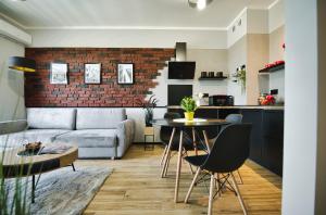 Blues Room by Housine