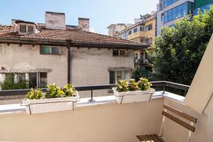 Greek quarter flat two BR next to Sea Garden