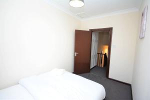 Lovely 3bedroom Apartment London