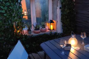 Maisons de vacances Nid douillet avec terrasse tropezienne : photos des chambres