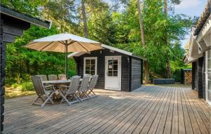 Lovely Home In Rønde With Kitchen