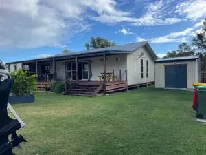 1 Tree Escape - Waterview Heights