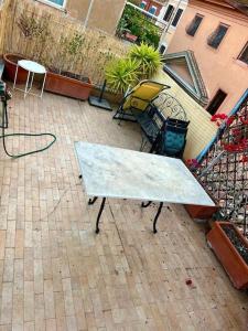 La Rosa di piazza Spagna