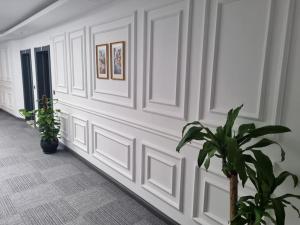 Royal Homes 405