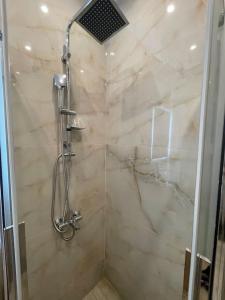 Pagrati-Luxury central cozy studio