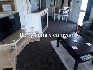 Caravan on Golden Palm ML50 Chapel St Leonards