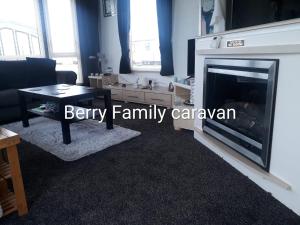 Caravan on Golden Palm ML50 Chapel St Leonards