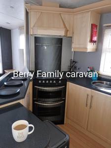 Caravan on Golden Palm ML50 Chapel St Leonards