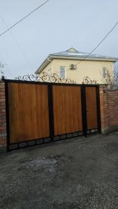 EcoHouse - Pensionat, Bishkek