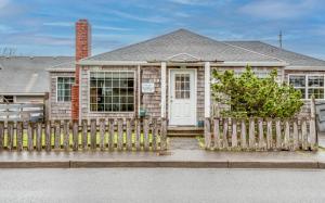 Little Cottage at the Coast