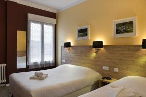 Hotels Logis Hotel Des Chateaux De La Loire : Chambre Triple Supérieure