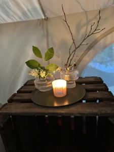 Glampingtält, privat område, 3 mil utanför Örebro