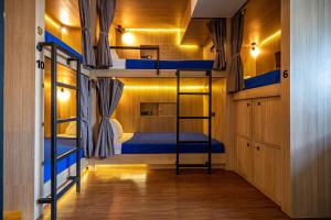 Patong Poshtel