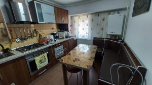 Apartament 2 camere Mangalia parter