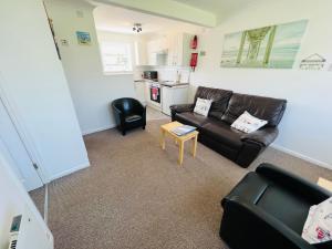 2 Bedroom Chalet SB113, Sandown Bay, Isle of Wight