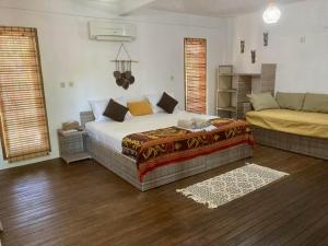 Lutwala Bungalows and Private Villa