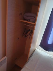 Campings Mobil-home ( depaysement total a 40 km de paris ) : photos des chambres