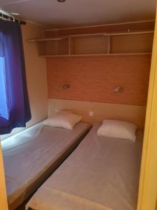 Campings Mobil-home ( depaysement total a 40 km de paris ) : photos des chambres