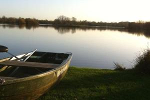 Maisons de vacances Les Glycines Gite - beautiful,peaceful location with Pool ( shared) and lots of things to see and do in the area. : photos des chambres