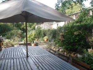 Maisons de vacances Les Glycines Gite - beautiful,peaceful location with Pool ( shared) and lots of things to see and do in the area. : photos des chambres