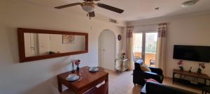 Casa Rebecca, apartment with a poolview