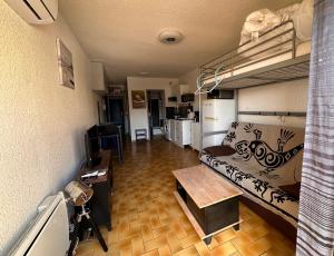 Appartement terrasse sur le port, piscine, tennis