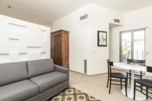 Domu Qirat - Authentic Rooms with Private Terraces img15