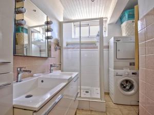 Appartement T3 avec Garage, Balcon et Véranda – Centre dArcachon, à 300m de la Plage - FR-1-433-47