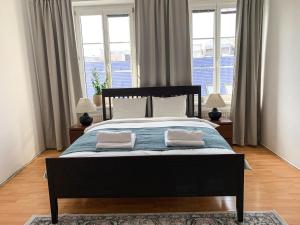 Cozy Downtown City Living
