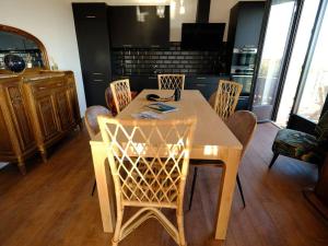 Appartements Le beaupre loft vue mer imprenable : photos des chambres