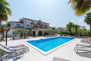 Villa Hope - Apartments with Shared Pool 
