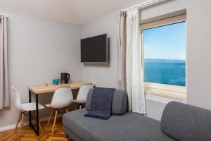 Studio with Sea View room in Solar Beach Inn