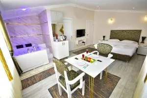 LOCA Suit LİFE AİRPORT HOTEL - 篷迪克