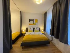 LUCKY STAYS LS04 - Vollausstattung - Zentrum - Aufzug - große Küche - 2 Zimmer - Smart-TV - Bülstringen