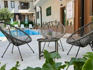 Tabanov Beach Hotel
