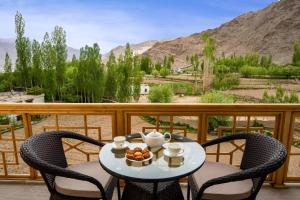 Hotel Gyalpo Residency - A Mountain View Luxury Hotel in Leh