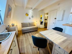 Studio Hissez Haut - idéalement placé, plage, restaurants, commerces