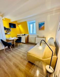 Studio Hissez Haut - idéalement placé, plage, restaurants, commerces