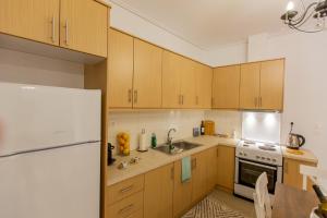 Costos Condos NEW 10B 2 Bedrooms Condo