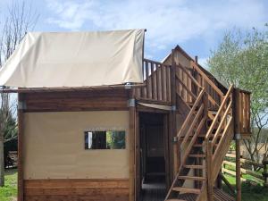 Campings Camping Syl-Vallee Western Village : photos des chambres