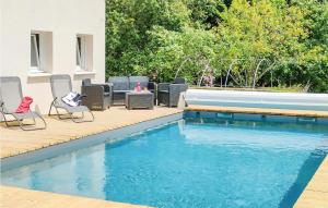 Maisons de vacances Awesome Home In Canihuel : photos des chambres