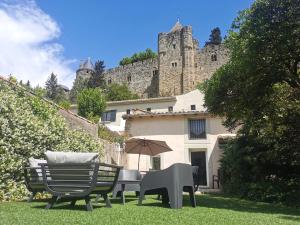 Maisons de vacances Le Cellier de Beaulieu, au pied de la Cite, Maison de Vacances avec Climatisation et Jacuzzi : photos des chambres