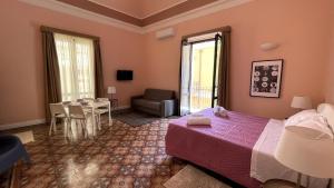 Faraone Apartments