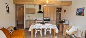 Appartements Appt a Ancelle pied des pistes : photos des chambres