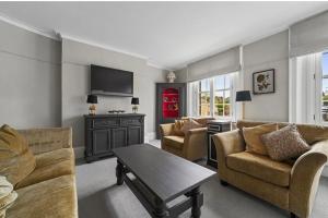 119 Flat 2 Northgate st - Stylish one bedroom apartmentwithin walking distance to town, spacious living space with public car park close by