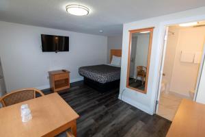 Borden Inn and Suites